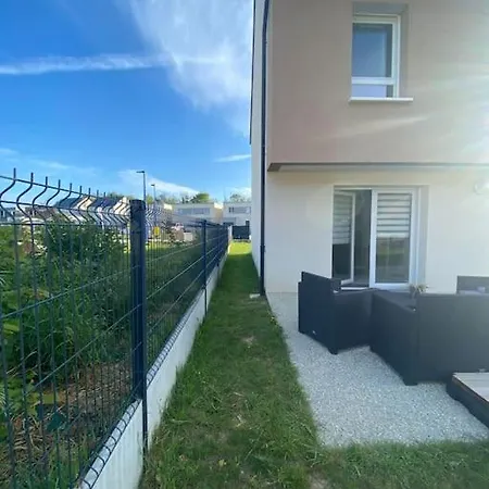 Belle Maison Neuve A 5 Mn De La Villa