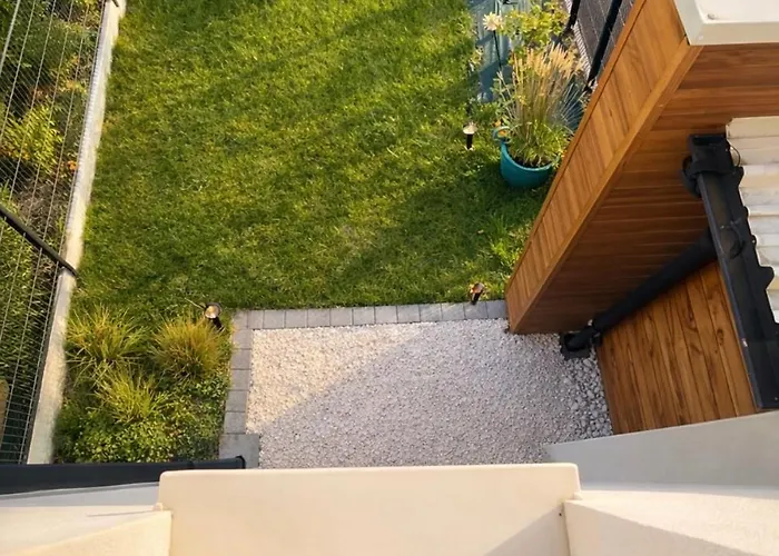 Belle Maison Neuve A 5 Mn De La *