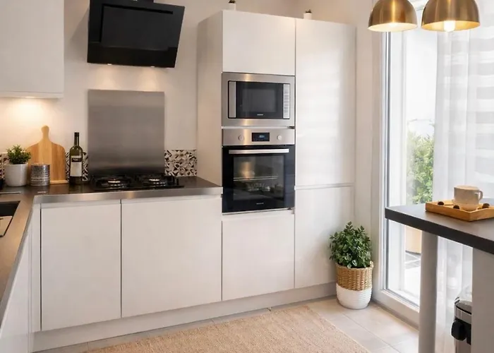 Belle Maison Neuve A 5 Mn De La *